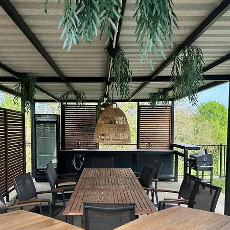 House Of Joy Barajevo بيت للعطل