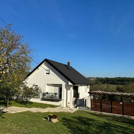 House Of Joy Barajevo بيت للعطل