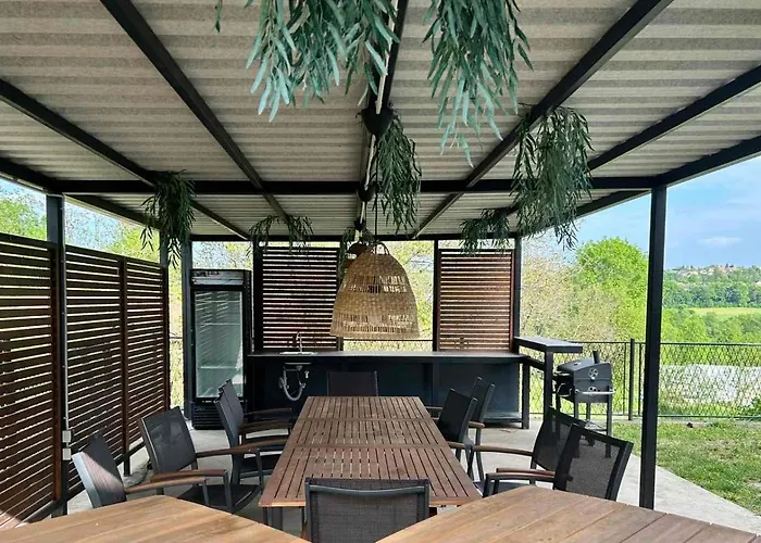 House Of Joy Barajevo Ferienhaus