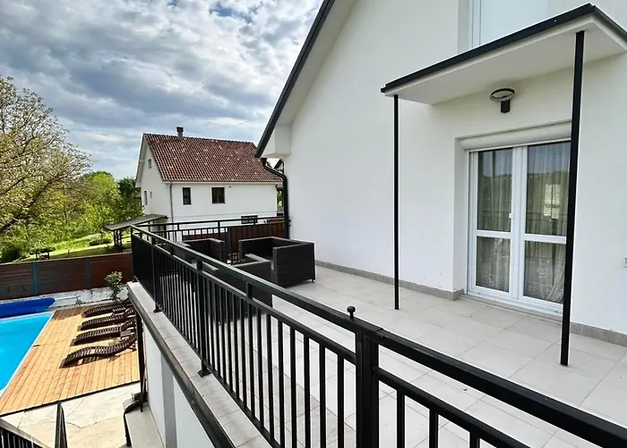 House Of Joy Barajevo Ferienhaus Bukorovac