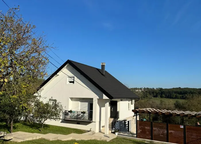 House Of Joy Barajevo Ferienhaus